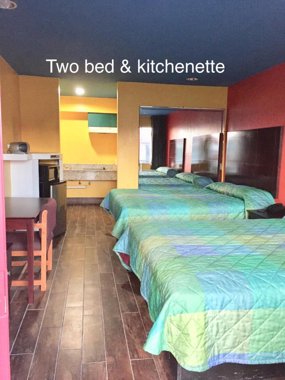 Luxury Inn Ченълвю Екстериор снимка
