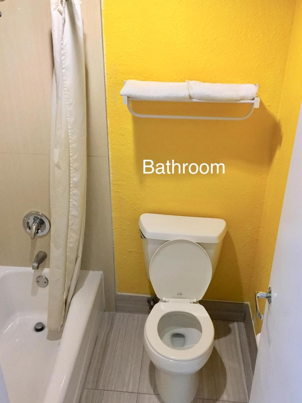 Luxury Inn Ченълвю Екстериор снимка